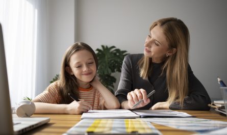 subventions spécifiques garde enfant à domicile
