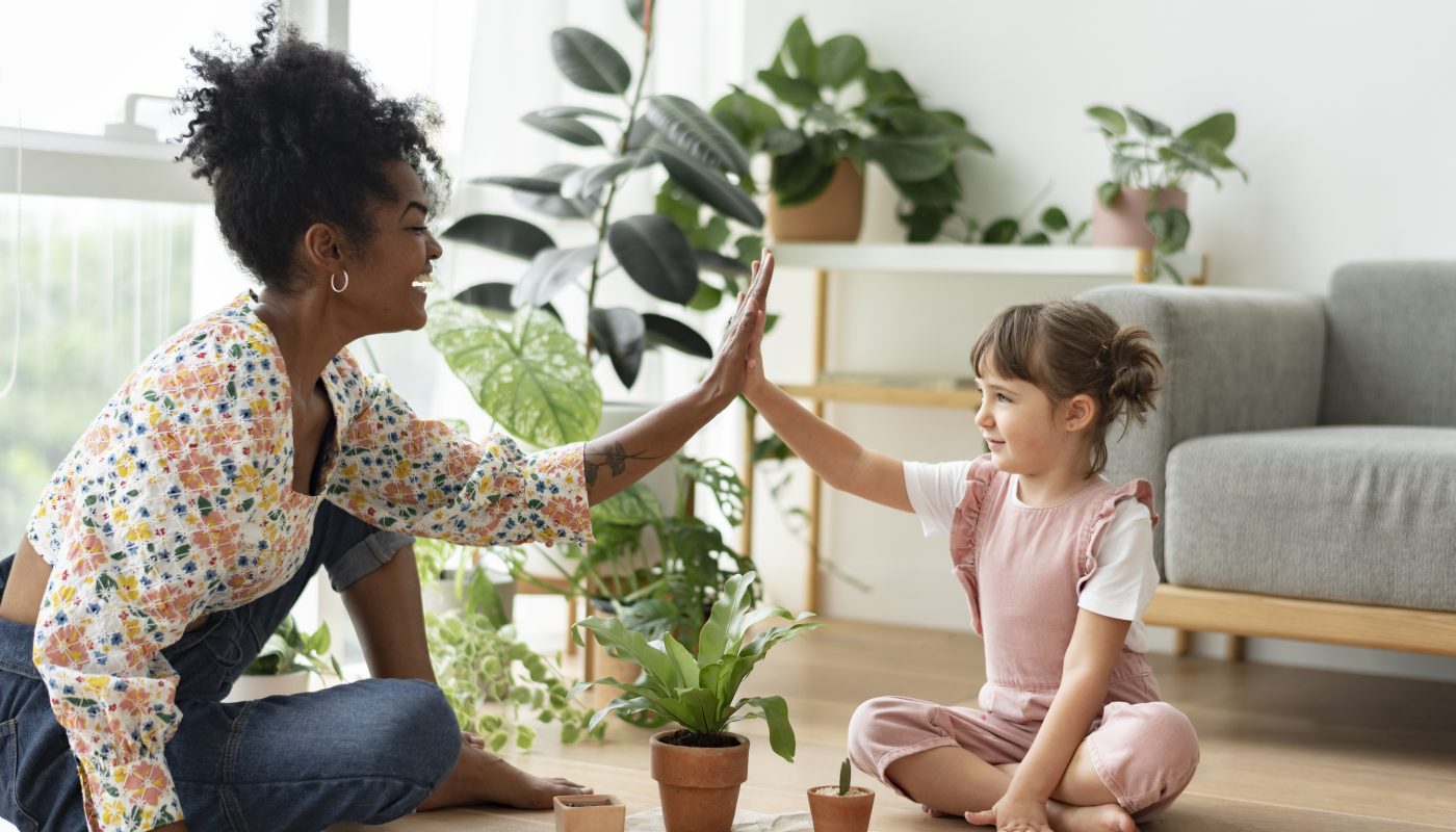 commencer à garder des enfants